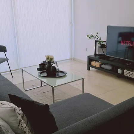 Novel Apartman *