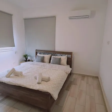 Novel Apartman *